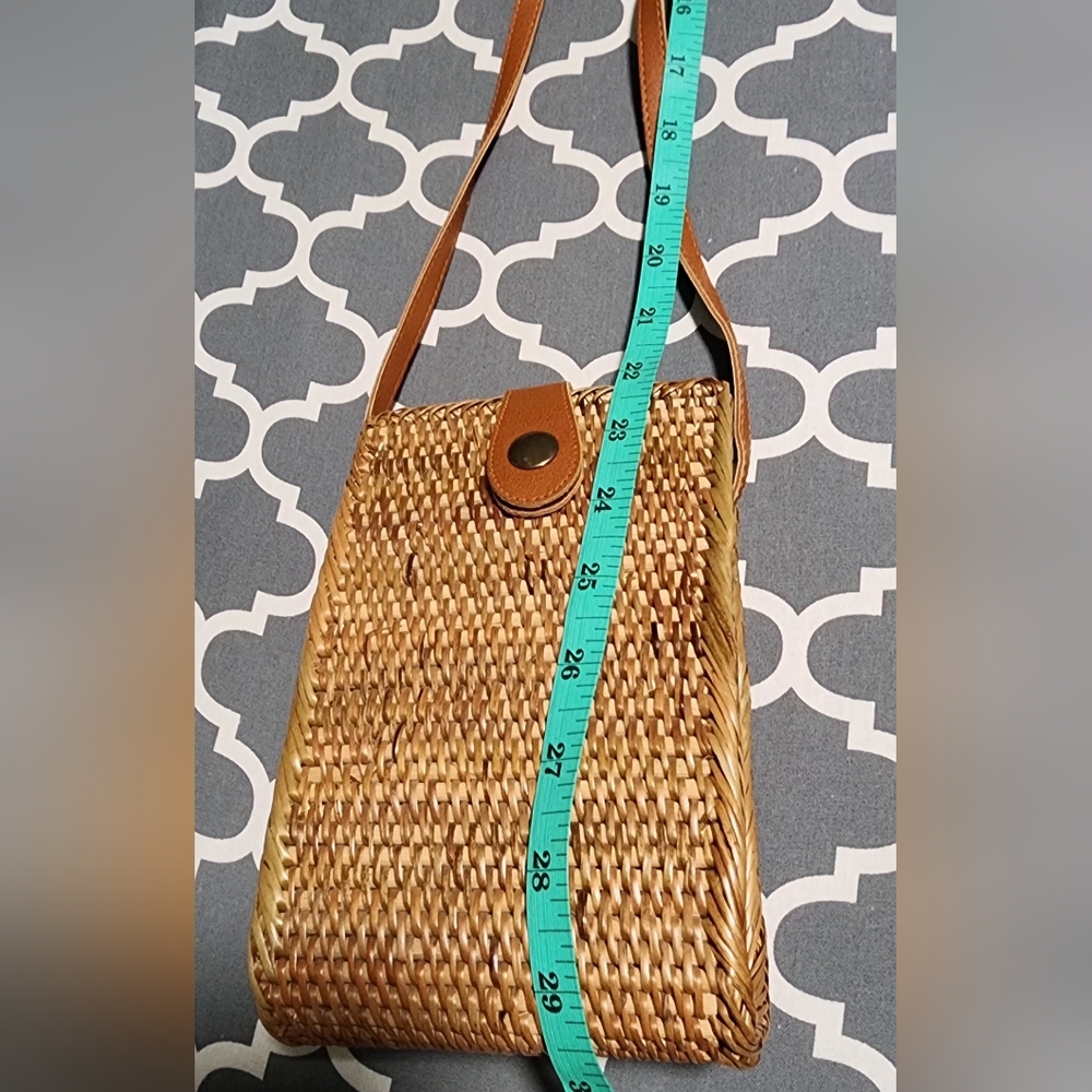 Mini Rattan/Wicker Crossbody Bag - Picture 6 of 10
